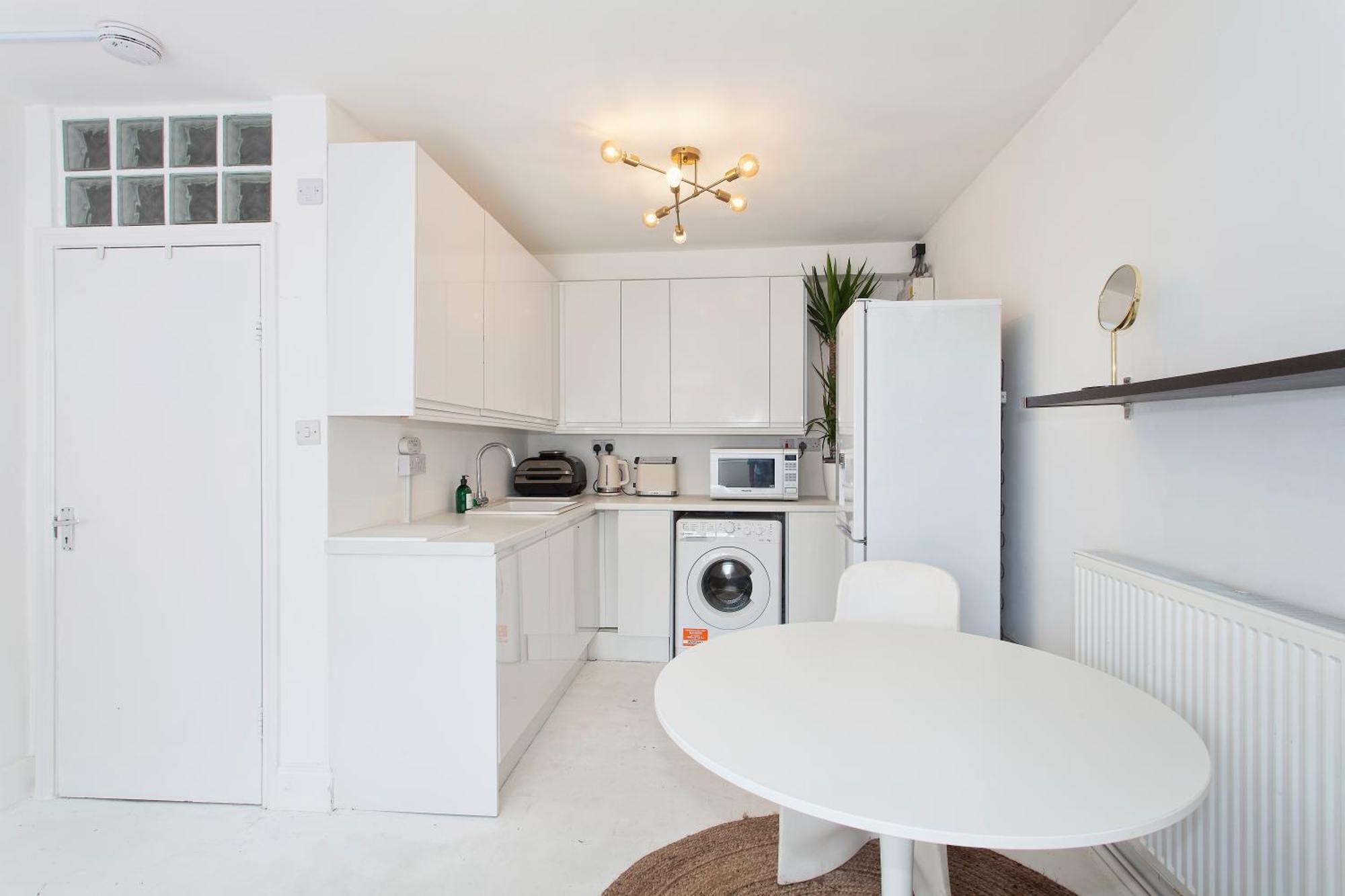 Beautiful Chalk Farm Apartment London